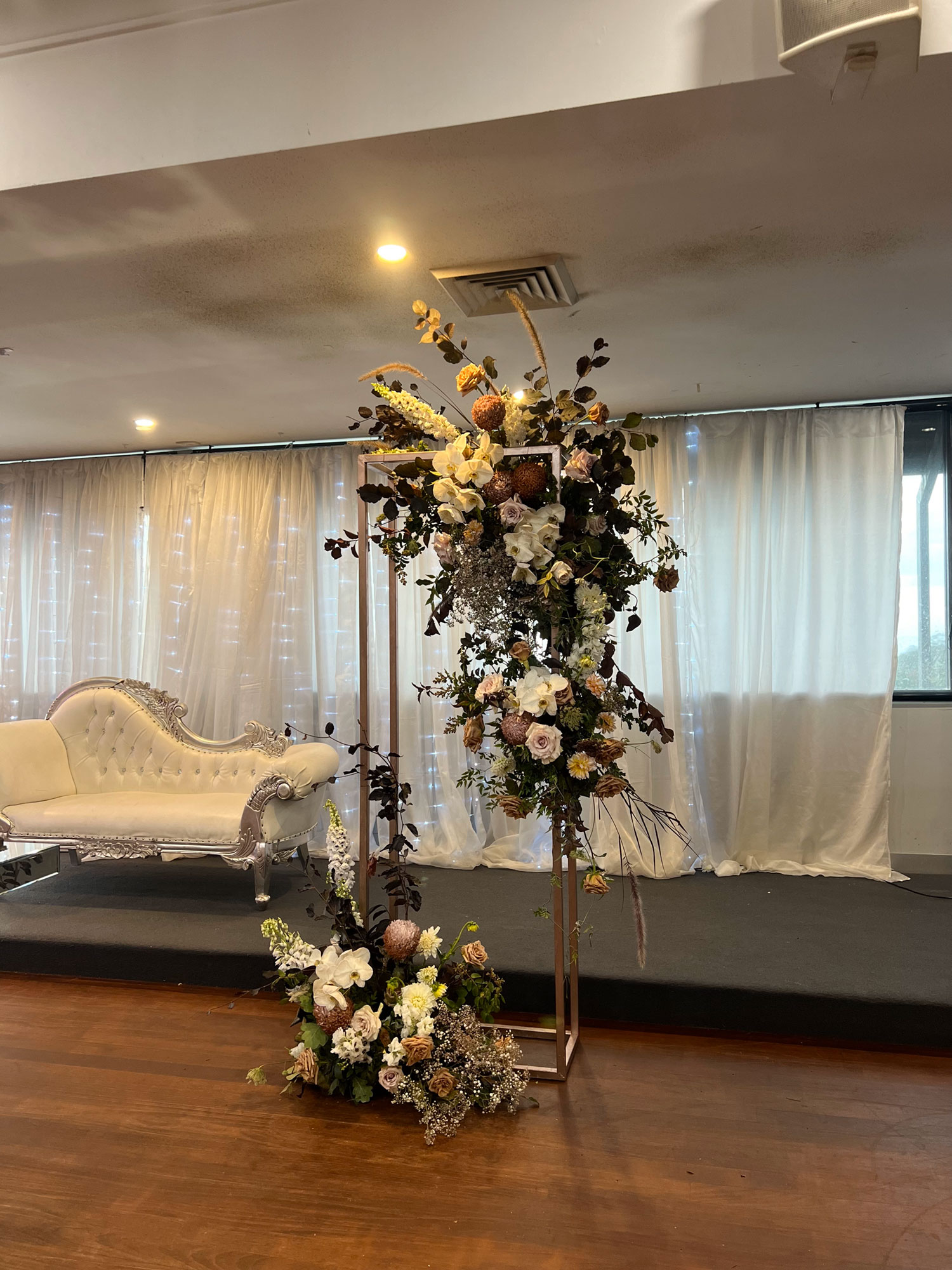 Floral large stand